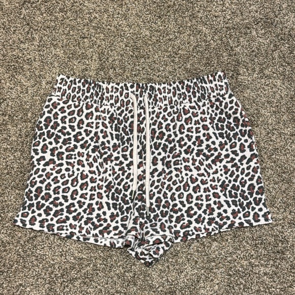 Victoria Secret | Leopard Print Hoodie and Shorts Pajama/Comfort Set - Picture 5 of 6